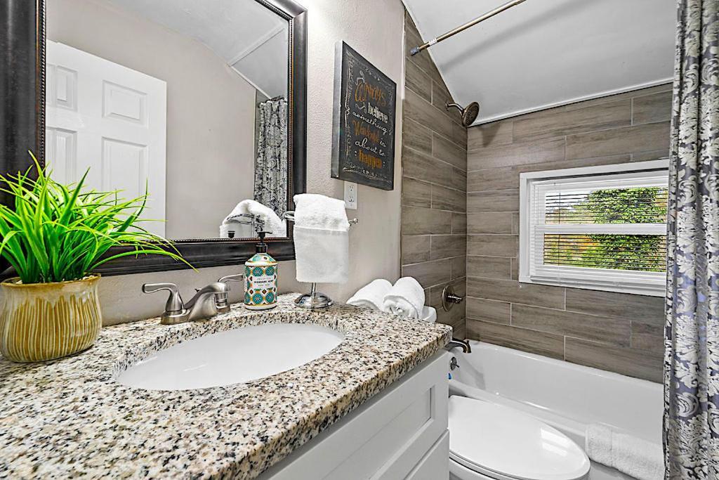 Goodkarma Rentals Refreshed Smyrna Home Near Battery Atl Half Mile To Interstate Atlanta Exteriér fotografie